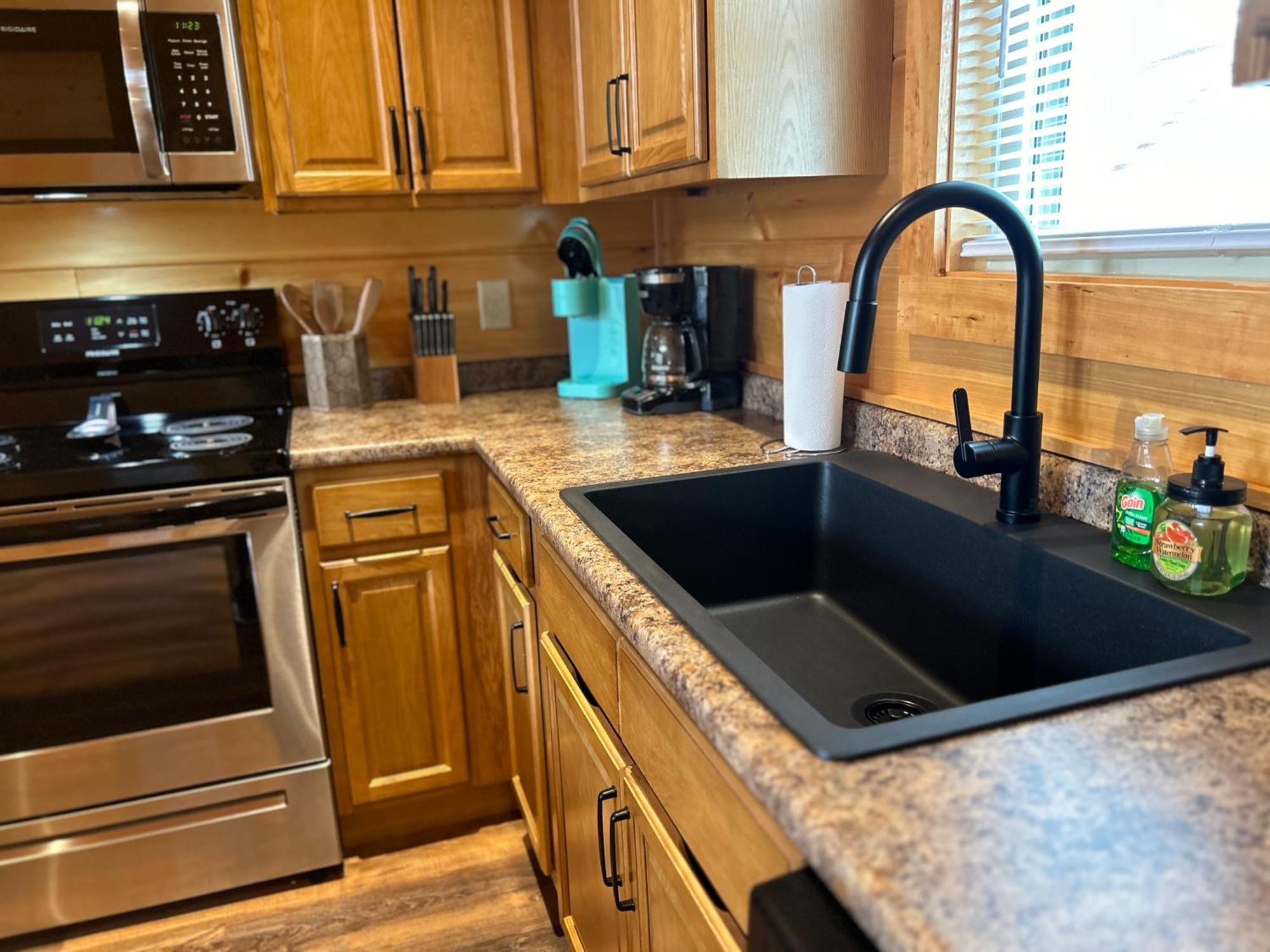Prime Location & Loaded For Family Fun Villa Pigeon Forge Exterior photo